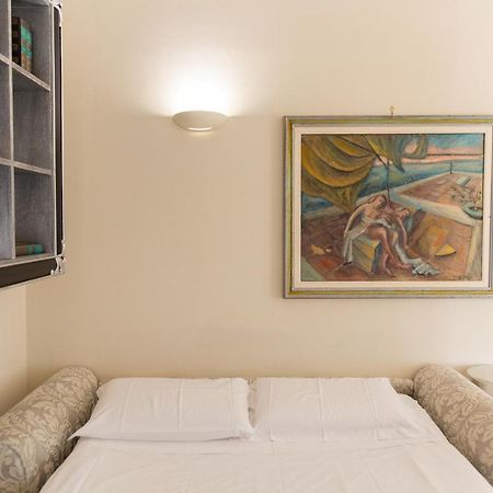 Classic 1Br Outside Ztl & 10 Min From Center Флоренция Экстерьер фото