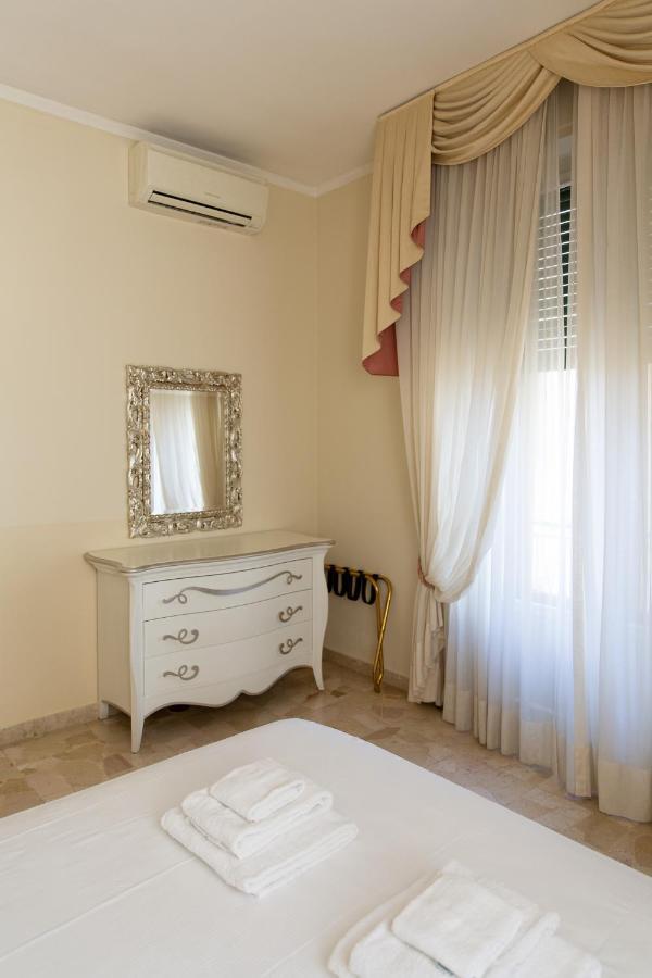 Classic 1Br Outside Ztl & 10 Min From Center Флоренция Экстерьер фото